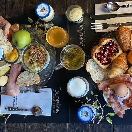 Les Maisons De Lea & - Radisson Individuals فندق