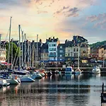 Hotel Les Maisons De Lea & - Radisson Individuals 4*