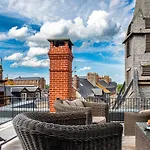 Les Maisons De Lea & - Radisson Individuals 4*