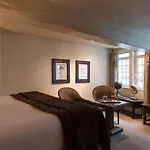 Hotel Les Maisons De Lea & - Radisson Individuals 4*