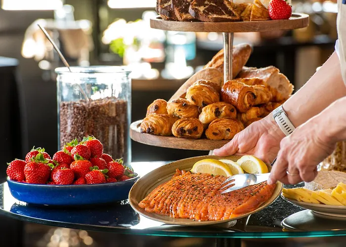 Hotel Les Maisons De Lea & - Radisson Individuals Honfleur